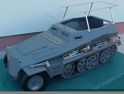  Artikelbild 1 des Artikels “SDKFZ 250 Rahmenantenne Metal  1:6 “