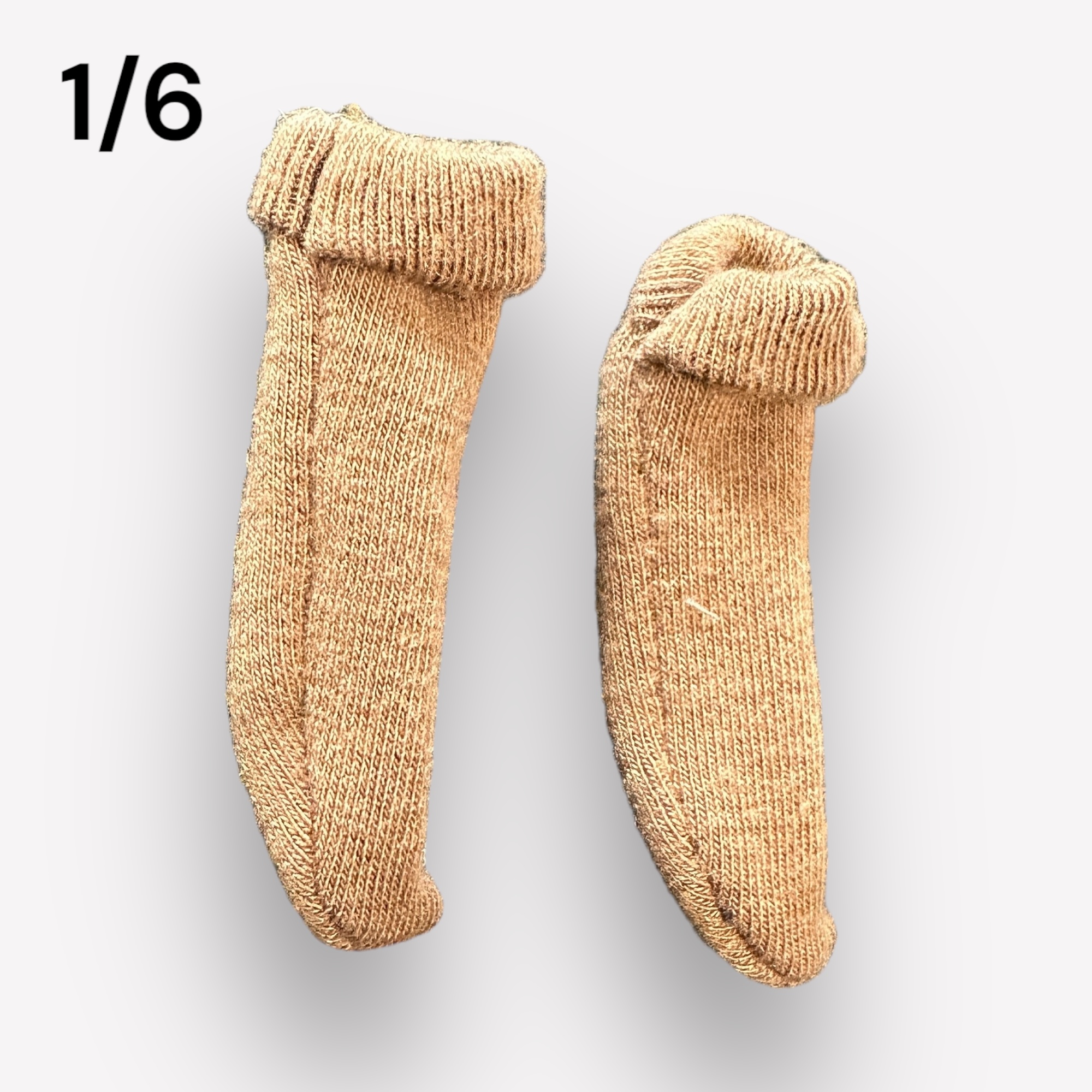  Product image 1 of the product “Socken hellbraun 1/6 ”