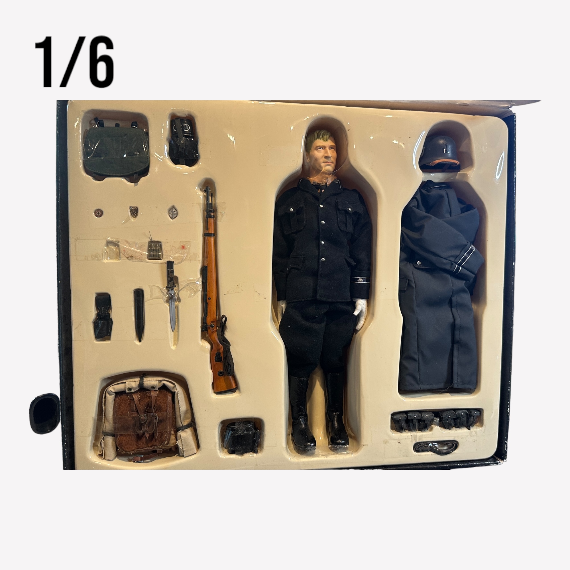  Artikelbild 1 des Artikels “Totenkopfdivision Figur (C) “