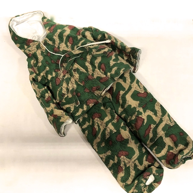  Product image 1 of the product “Strichtarn Splittertarn  Winterhose und Parka 1/6 wendbar ”