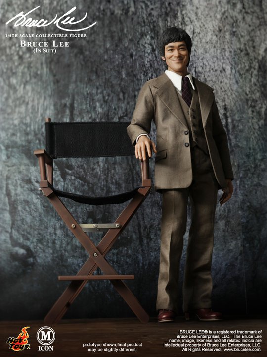  Product image 1 of the product “Bruce Lee - In Suit ”