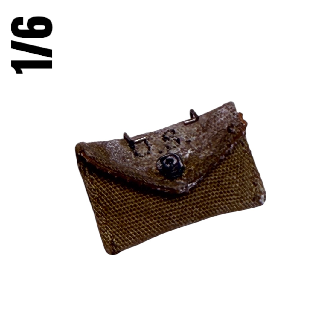  Product image 1 of the product “M42 First Aid Pouch (Winter Edition) 1:6 ”