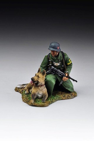  Product image 1 of the product “WWII: SS Guard with Dog ”