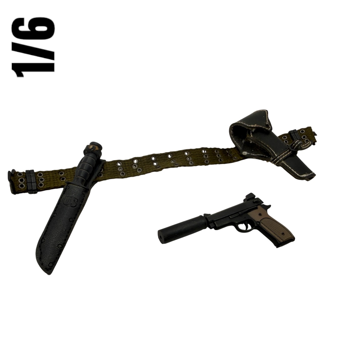  Product image 1 of the product “Hot Toys Vietnam Special Forces – Mk22 Mod 0 “Hush Puppy” Suppressed Pistol, Holster & US M3 Trench Knife – Rare – 1/6 ”