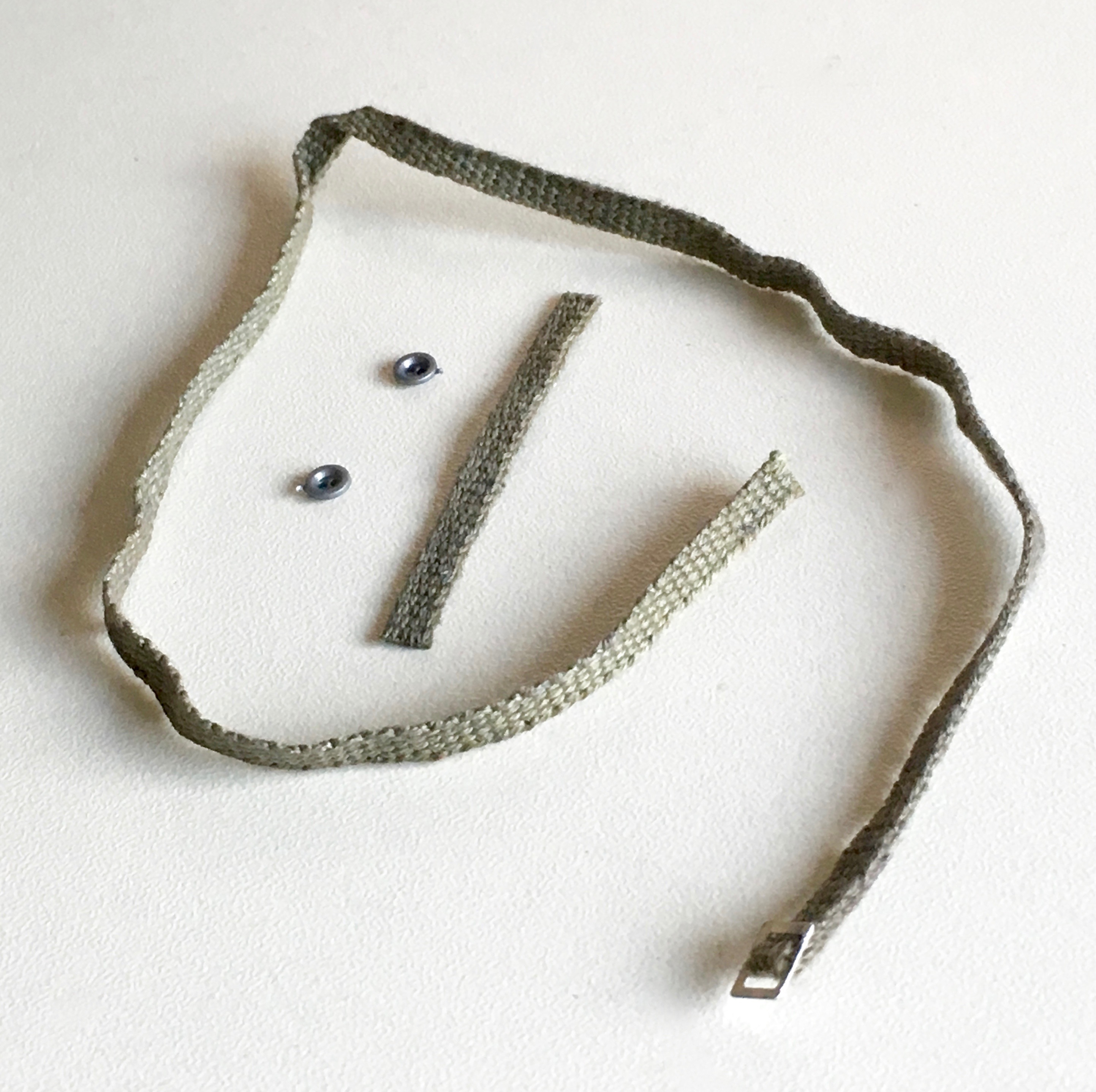  Artikelbild 1 des Artikels “Gasmasken Riemen gewebt in Beige “