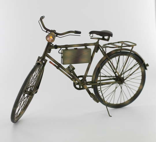  Artikelbild 1 des Artikels “WH, Fahrrad in Metal mit Beleuchtung 1/6 “