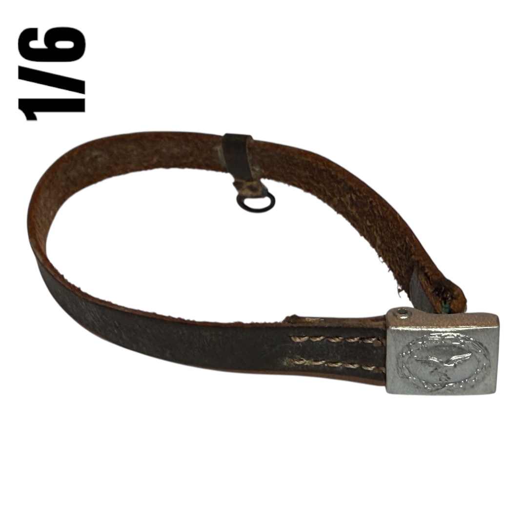  Product image 1 of the product “FJG Koppel in Leder mit Schlaufe  1/6 ”