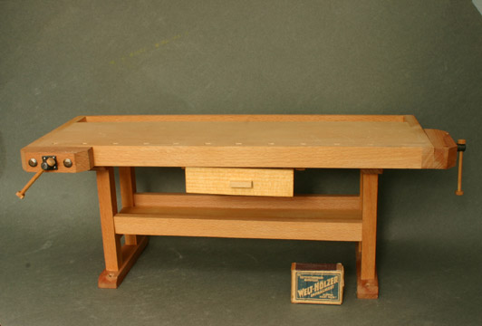  Product image 1 of the product “Workbench in Wood Handmade  1/6 ”