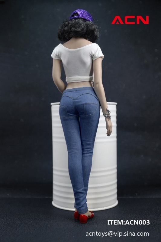  Artikelbild 1 des Artikels “Female Blue Jeans (dark blue) “