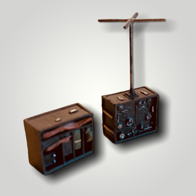  Product image 1 of the product “WWII: Funkerset Radioset  1/30  (1) ”