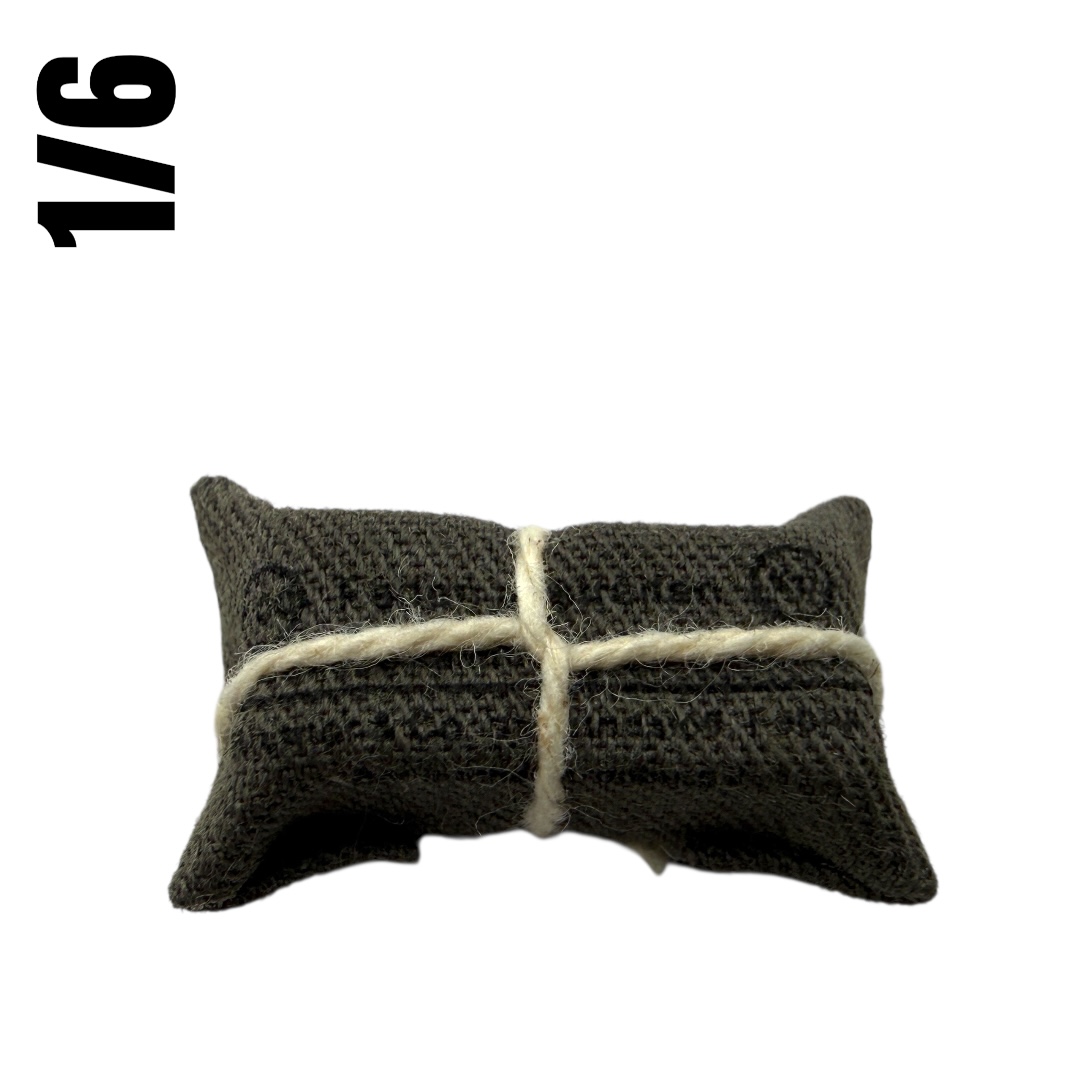  Product image 1 of the product “Verbandspackung Gross   1:6 ”