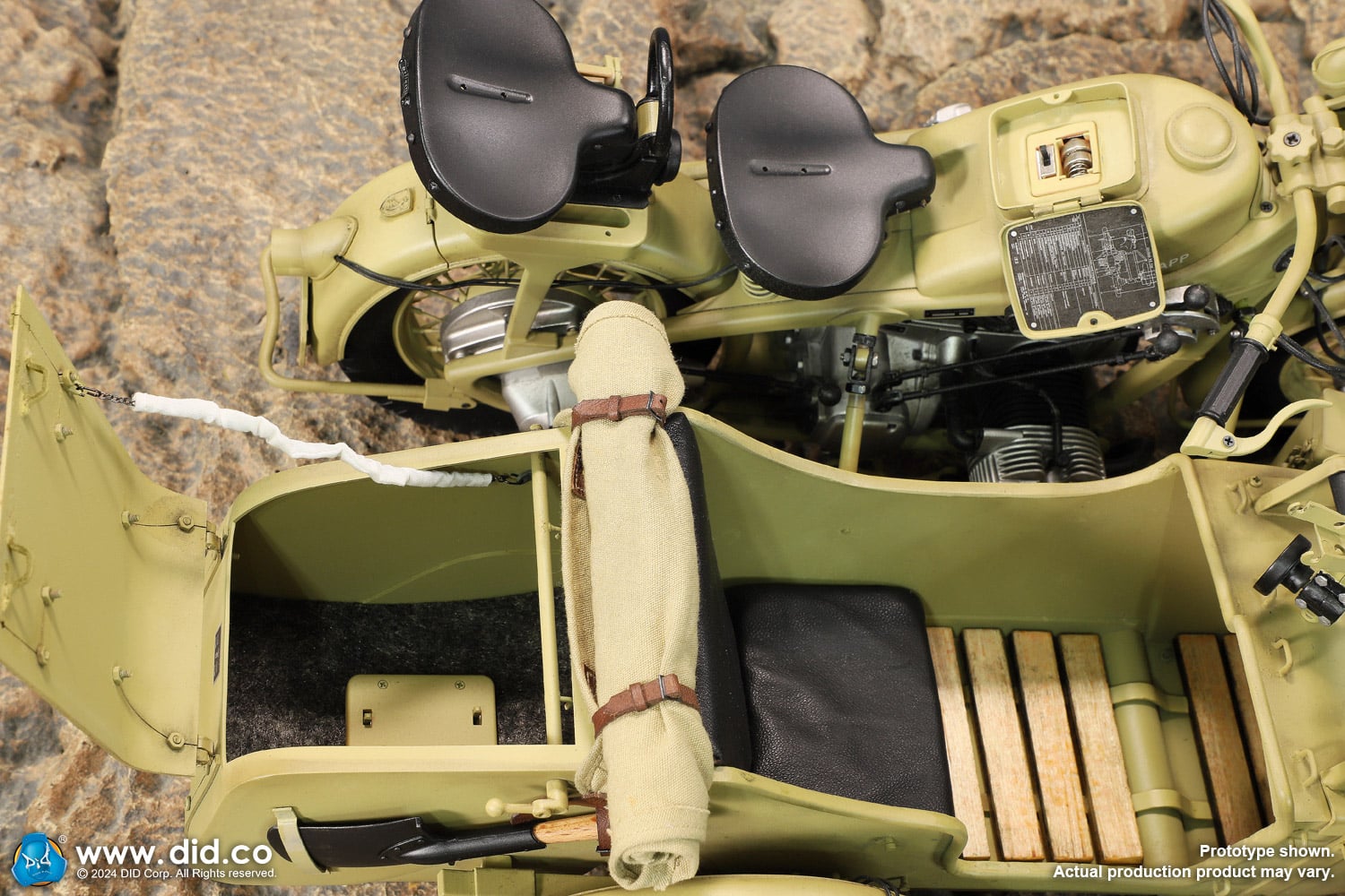  Artikelbild 12 des Artikels “Zündap, KS750, Motorrad mit Beiwagen in Metal (DAK) “