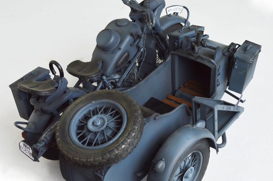  Artikelbild 2 des Artikels “BMW Sidecar R75 (Grau) “