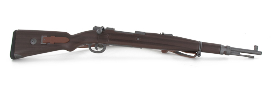  Product image 2 of the product “Gewehr 33/40 mit beweglichem Spannhebel und Ledertrageriemen ”