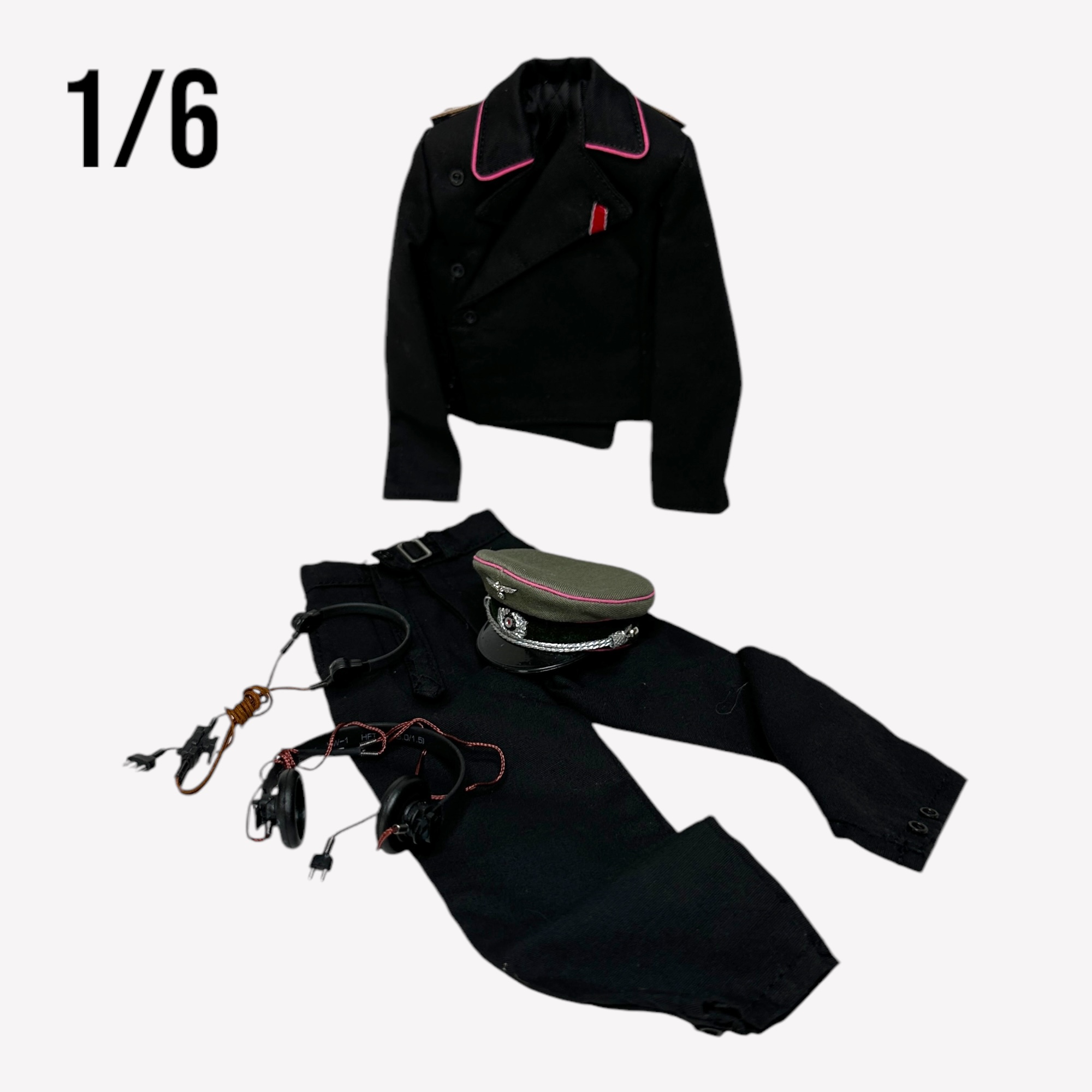  Artikelbild 2 des Artikels “Panzeruniform Set de Luxe  1/6 “