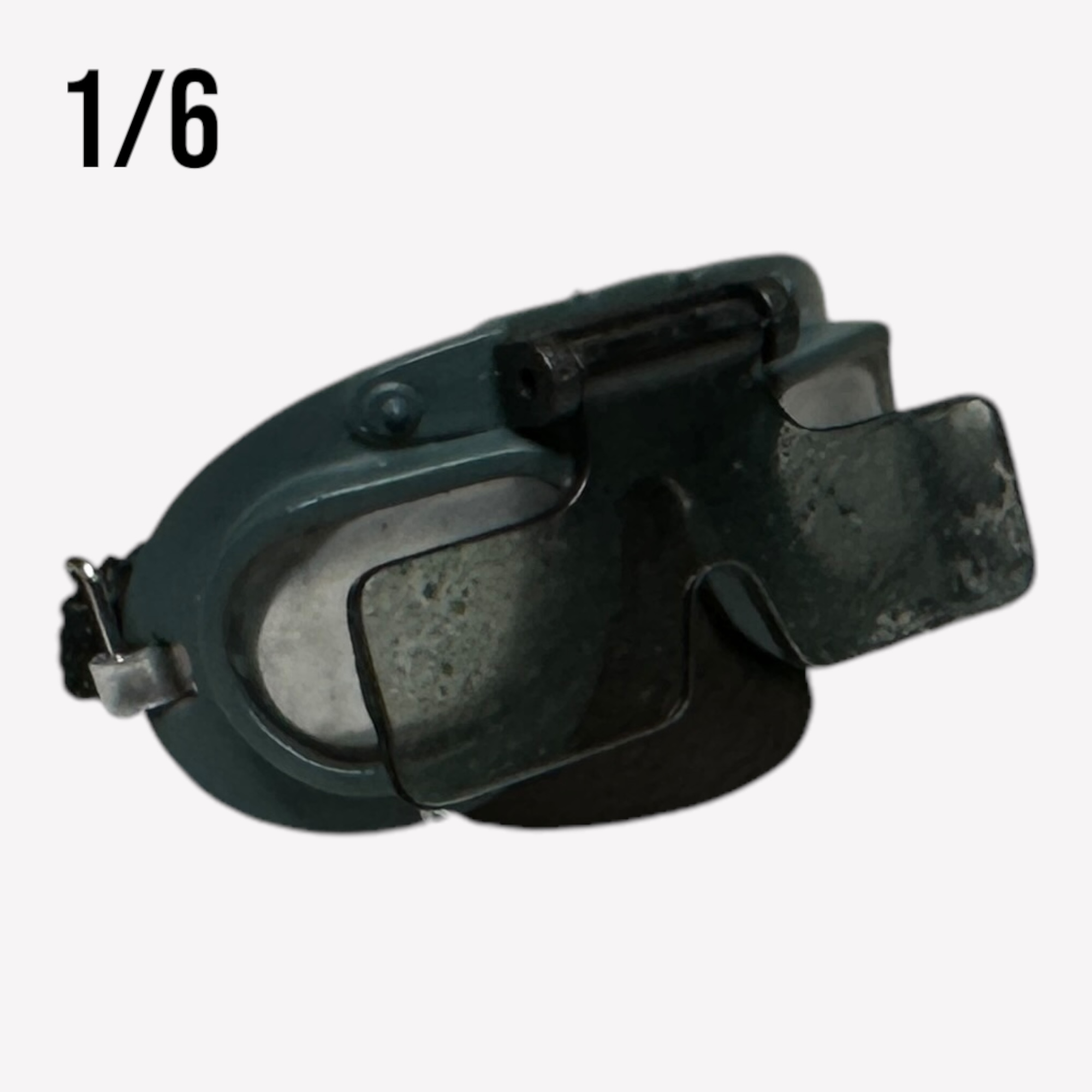  Product image 2 of the product “RAF Googles with Sunshade 1/6 ”