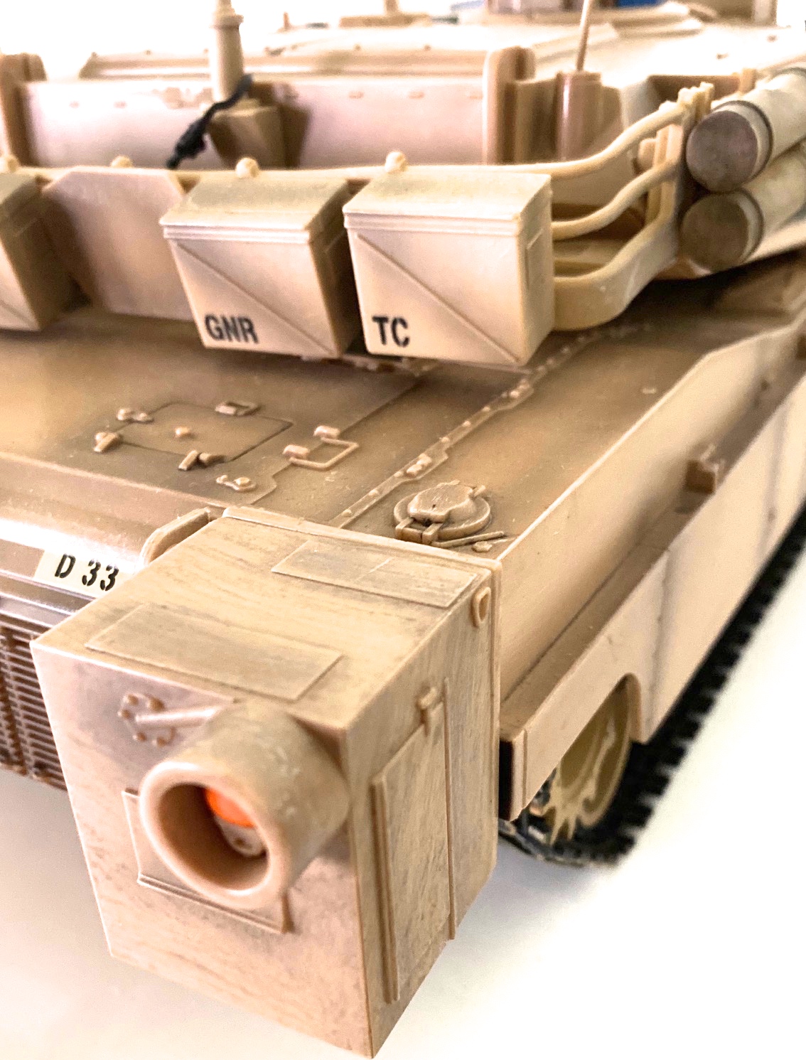  Product image 2 of the product “1:18 M1A1 Abrams ohne Box ”