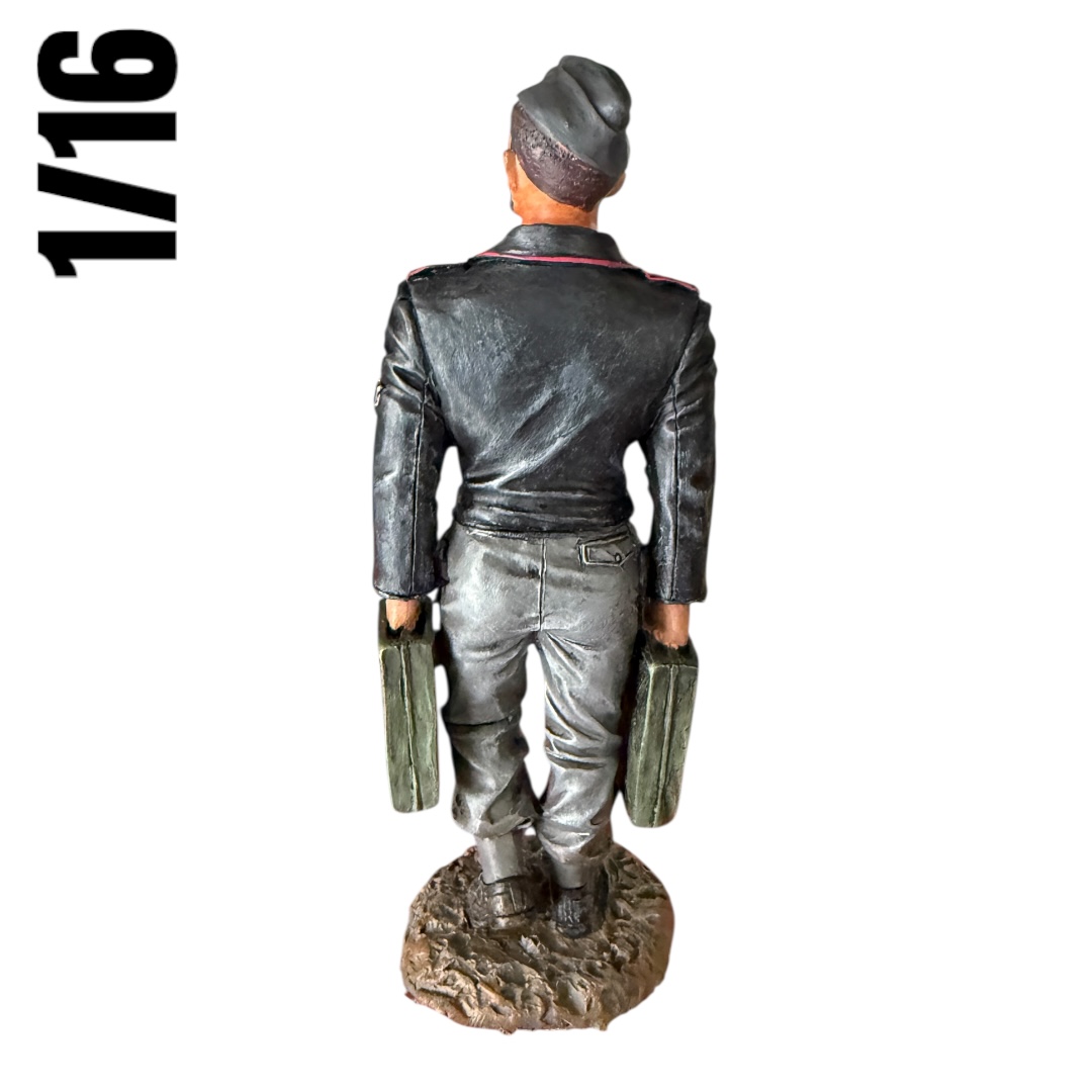  Artikelbild 2 des Artikels “1/16 Figuren WH 1/16 Figuren WH Panzercrew “