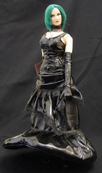  Artikelbild 2 des Artikels “Alaqua - BBi Gothic, Figur im Masstab 1:6 “