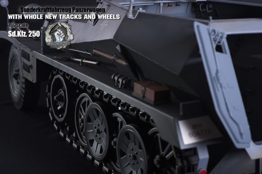  Product image 2 of the product “SDKFZ 250 in Metal Grau in 1/6 ”
