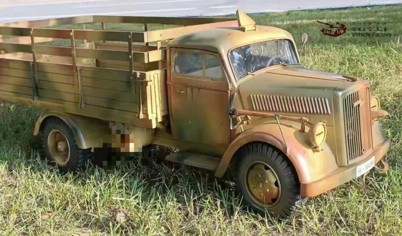  Artikelbild 2 des Artikels “Opel Blitz Truck (3 Colors Camo) 1/6 “
