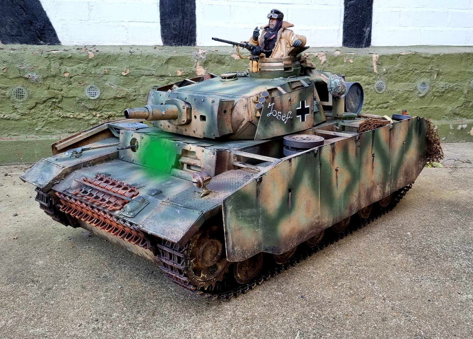  Artikelbild 2 des Artikels “Panzer IV Handmade 1/6 “
