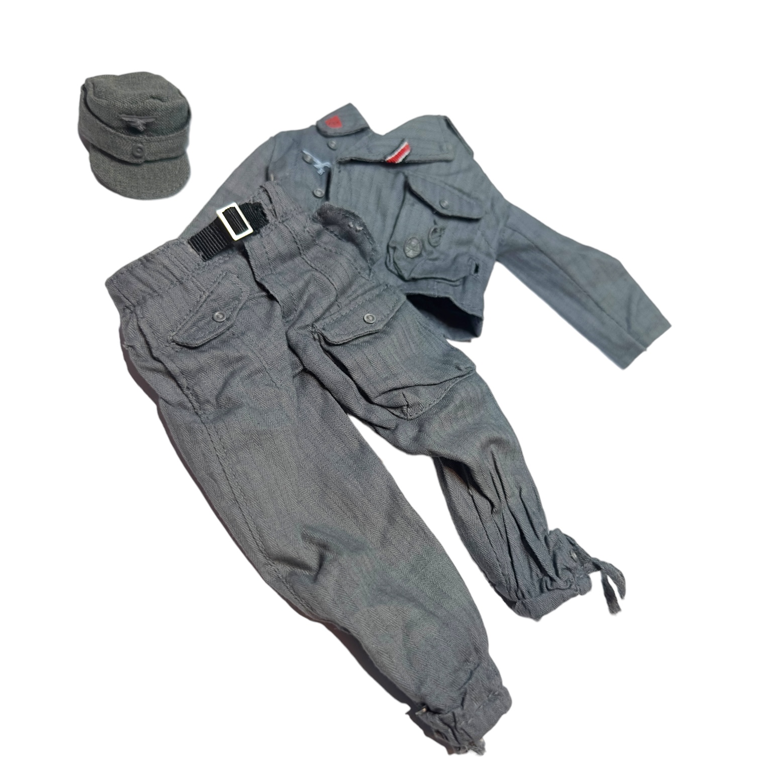  Artikelbild 2 des Artikels “Sturmgeschütz Uniform Luftwaffe  1/6 “