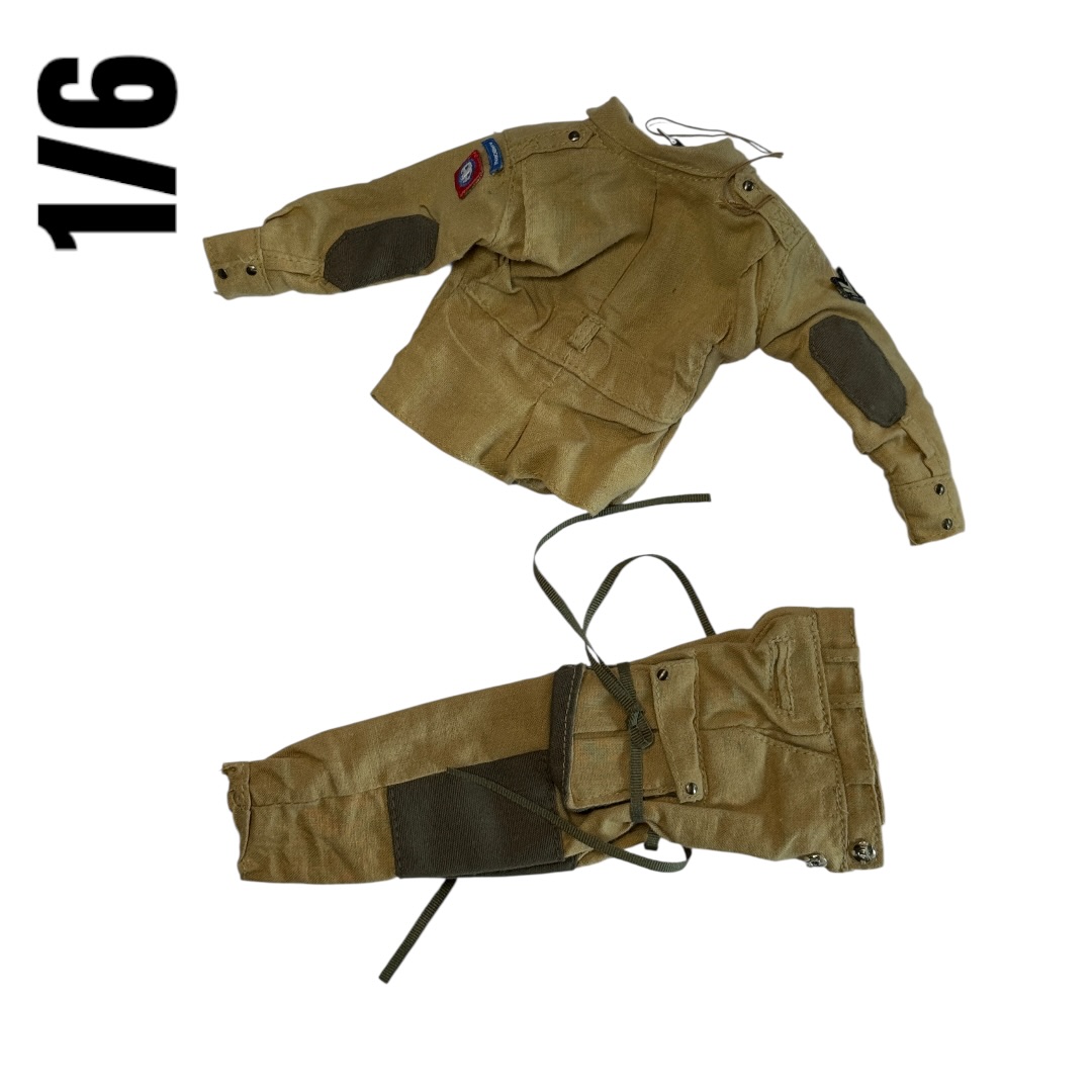  Artikelbild 2 des Artikels “US Airborn  M42 Uniform with US Flag Sleeve 1/6 “