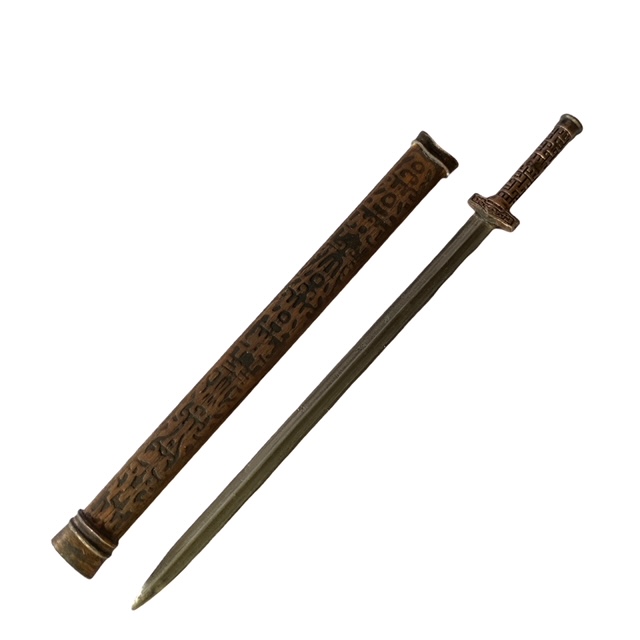  Product image 2 of the product “Asiatisches Langschwert mit Scheide in Metal 1:6 ”