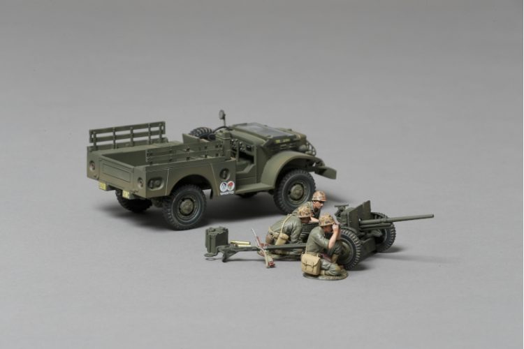  Product image 2 of the product “Dodge Jeep with 37mm Cannon & Crew 1/30 ”