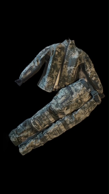  Product image 2 of the product “1/6 Female Soldier Black Python Stripe Uniform ”