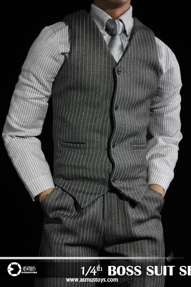 Product image 2 of the product “1/4 The Wayne Suit ”