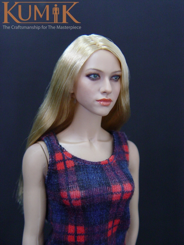  Artikelbild 2 des Artikels “KM048 female Head Amily (with implanted hair) “