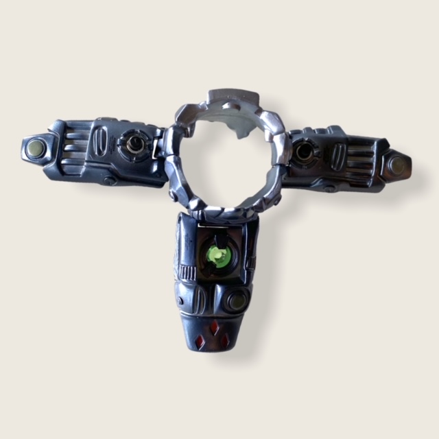  Artikelbild 2 des Artikels “Cyborg protector “