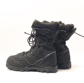  Artikelbild 2 des Artikels “Tan Boots. leather 1:6 “