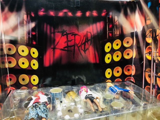  Artikelbild 2 des Artikels “THREEZERO X ELPHONSO LAM ZERO BAND PUNK 12