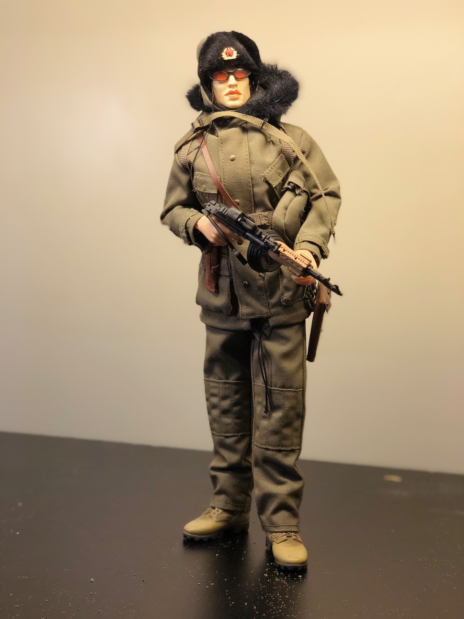  Artikelbild 2 des Artikels “Magda Russian Border Inspector “