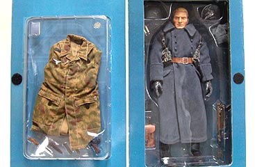  Artikelbild 2 des Artikels “Fallschirmjäger Oberstleutnant- Ardennen 44 Division 5 - Figuretoy Exclusive “