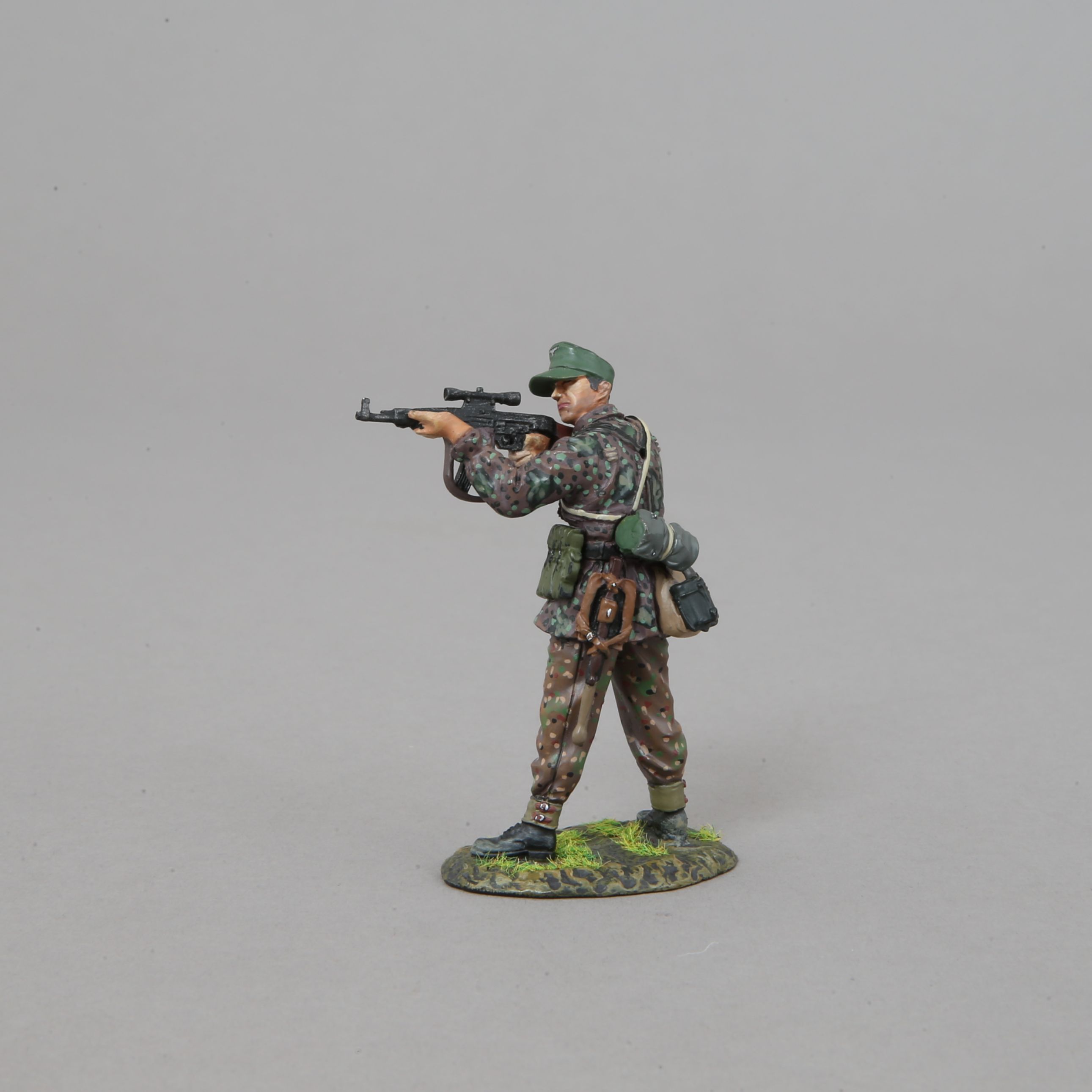  Artikelbild 2 des Artikels “German SS Scharfschütze MP44  (Limited Ed 100) “