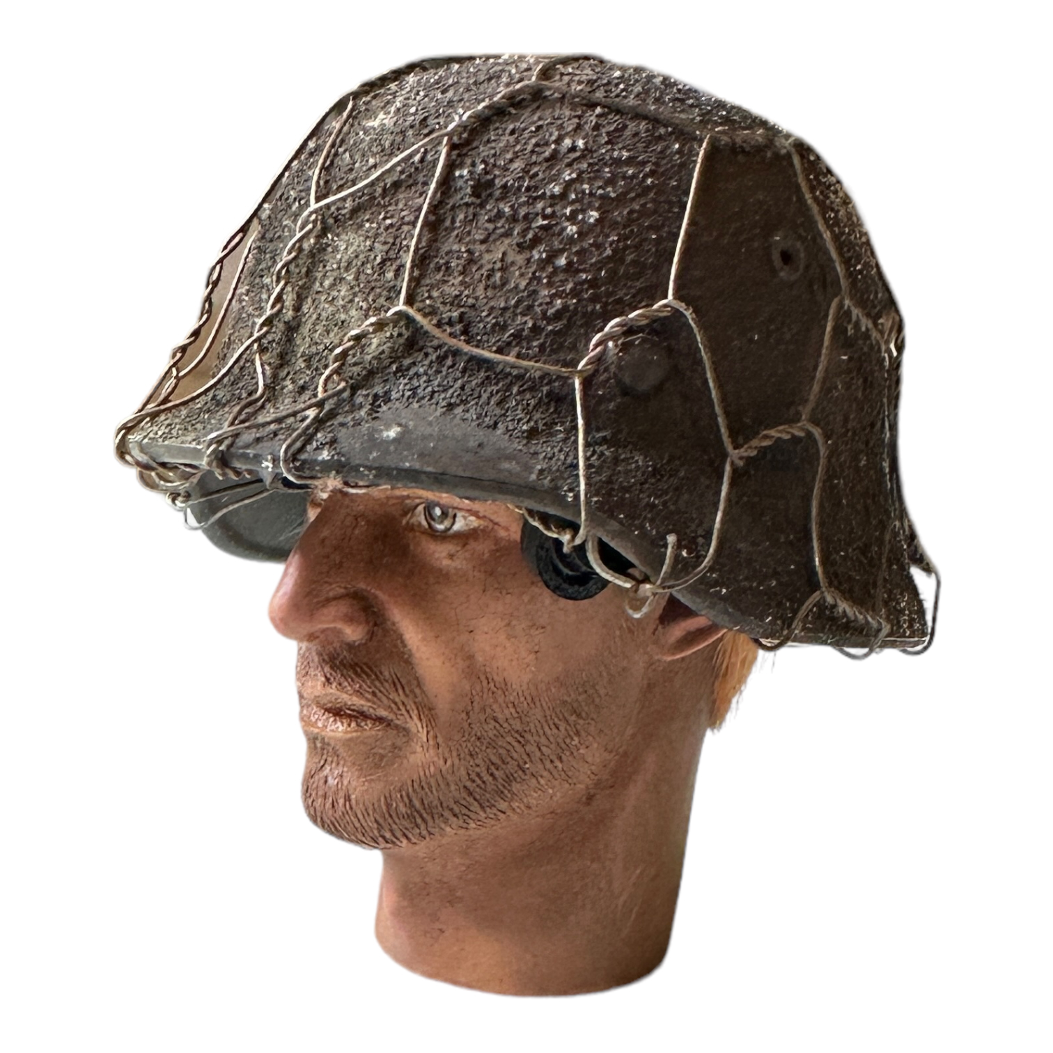  Product image 2 of the product “Helm M42 handbemalt mit Drahtbezug 1/6 ”