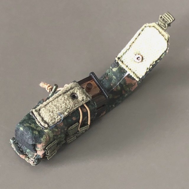  Product image 2 of the product “TAKTIK G36 DOUBLE MAGPOUCH(FLECKTARN) 1/6 ”