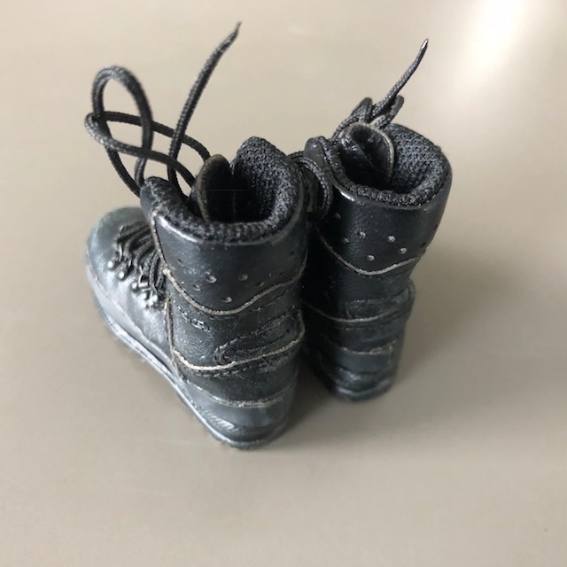  Artikelbild 2 des Artikels “MOUNTAIN BOOT GTX SCHWARZ  1:6 “