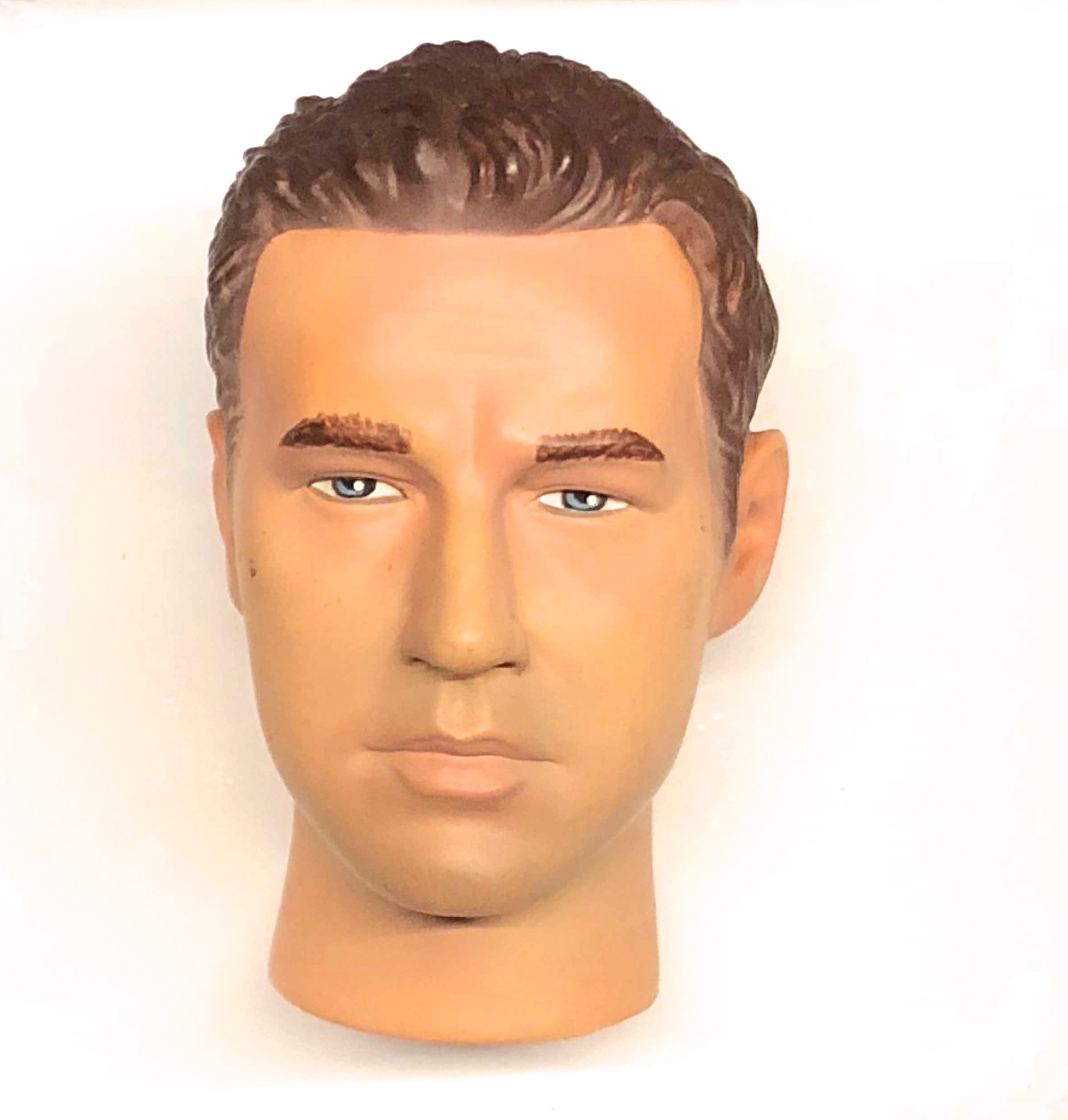  Artikelbild 2 des Artikels “Head-Kent 1:6 “