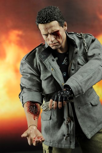  Artikelbild 2 des Artikels “Hot Toys, Terminator - T-800 mit Shipper “