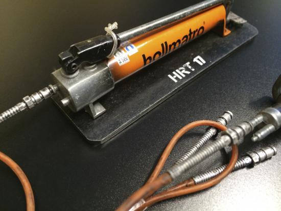  Artikelbild 2 des Artikels “HOLMATRO Rettungsspreizer und Rettungsscheren “