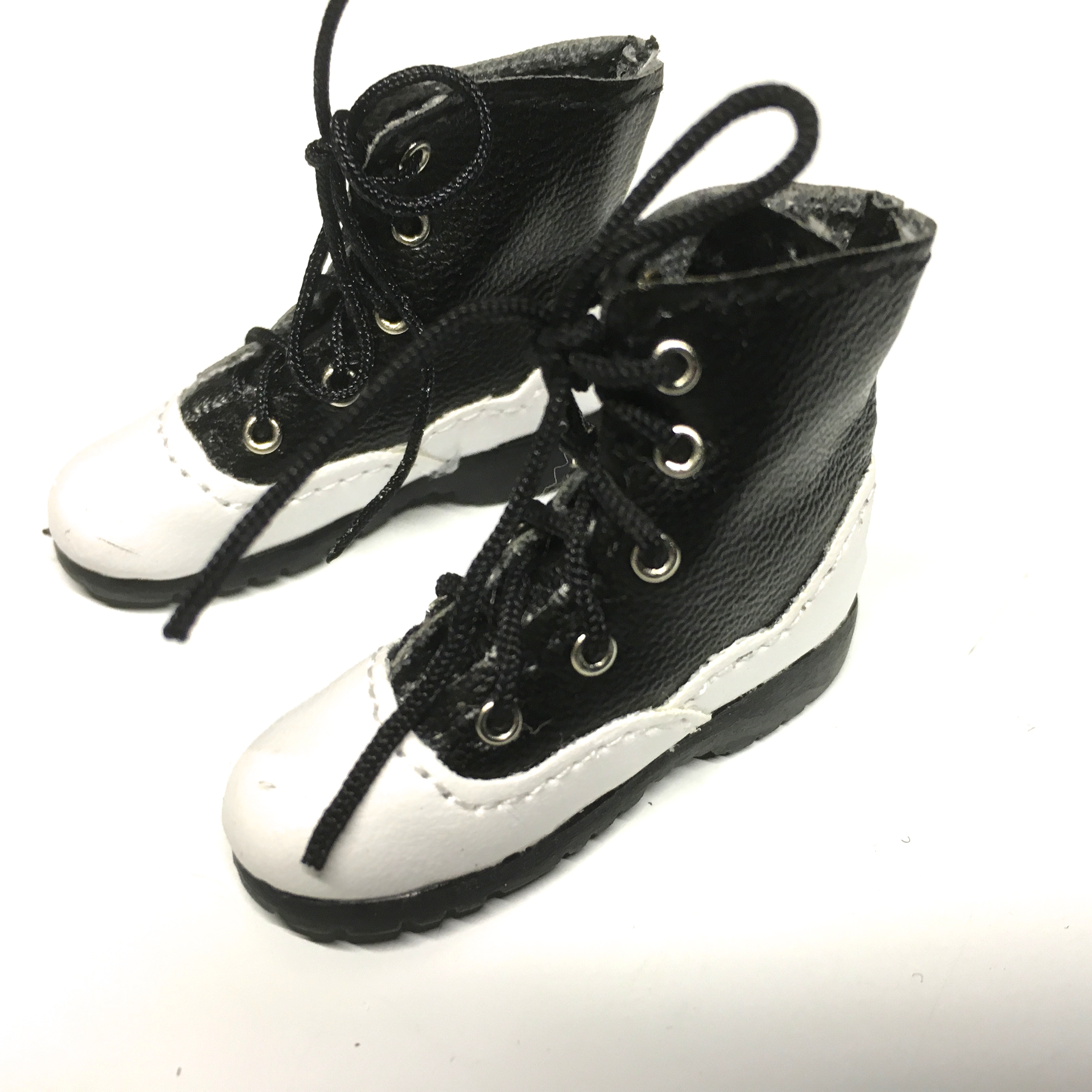  Product image 2 of the product “White and Black shoes ”