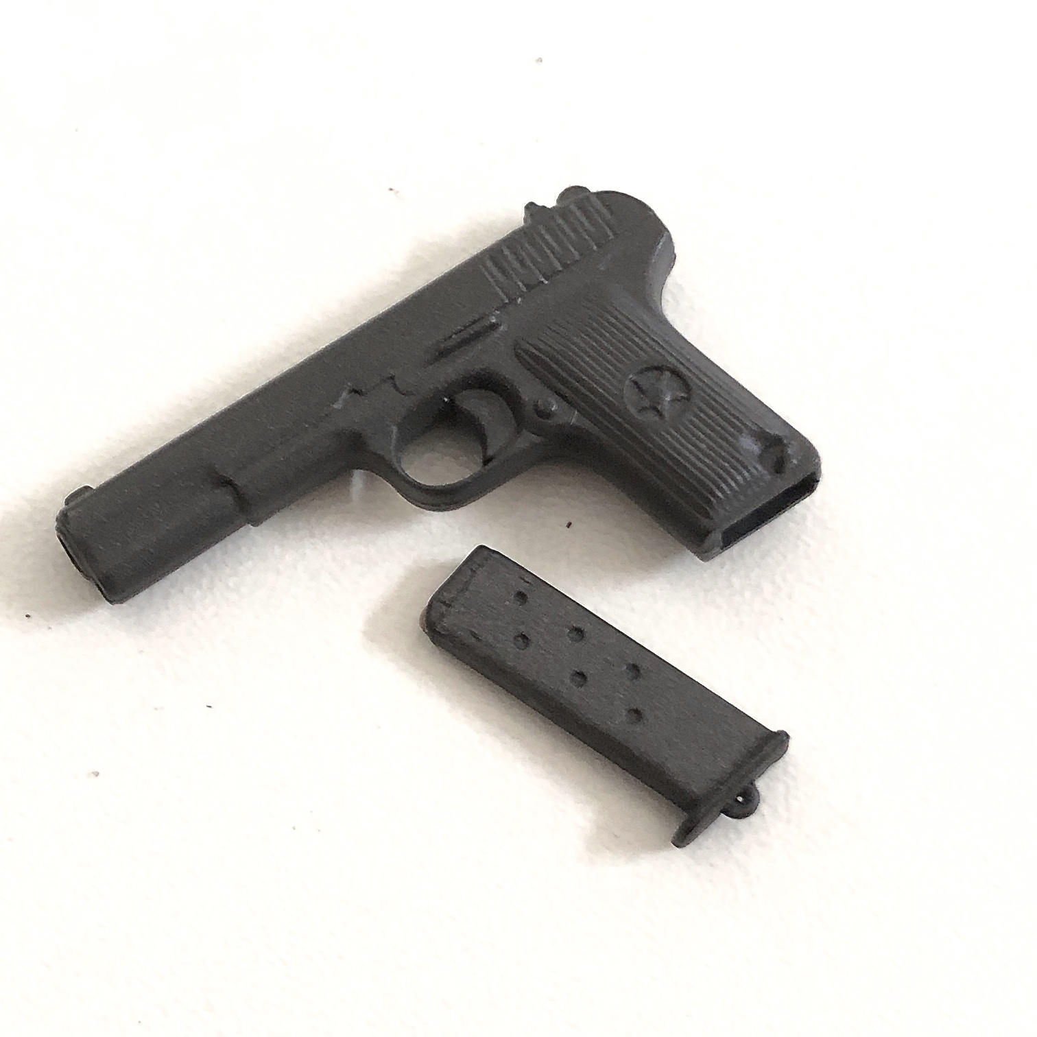  Product image 2 of the product “Tokarev TT33 Pistol  1/6 ”