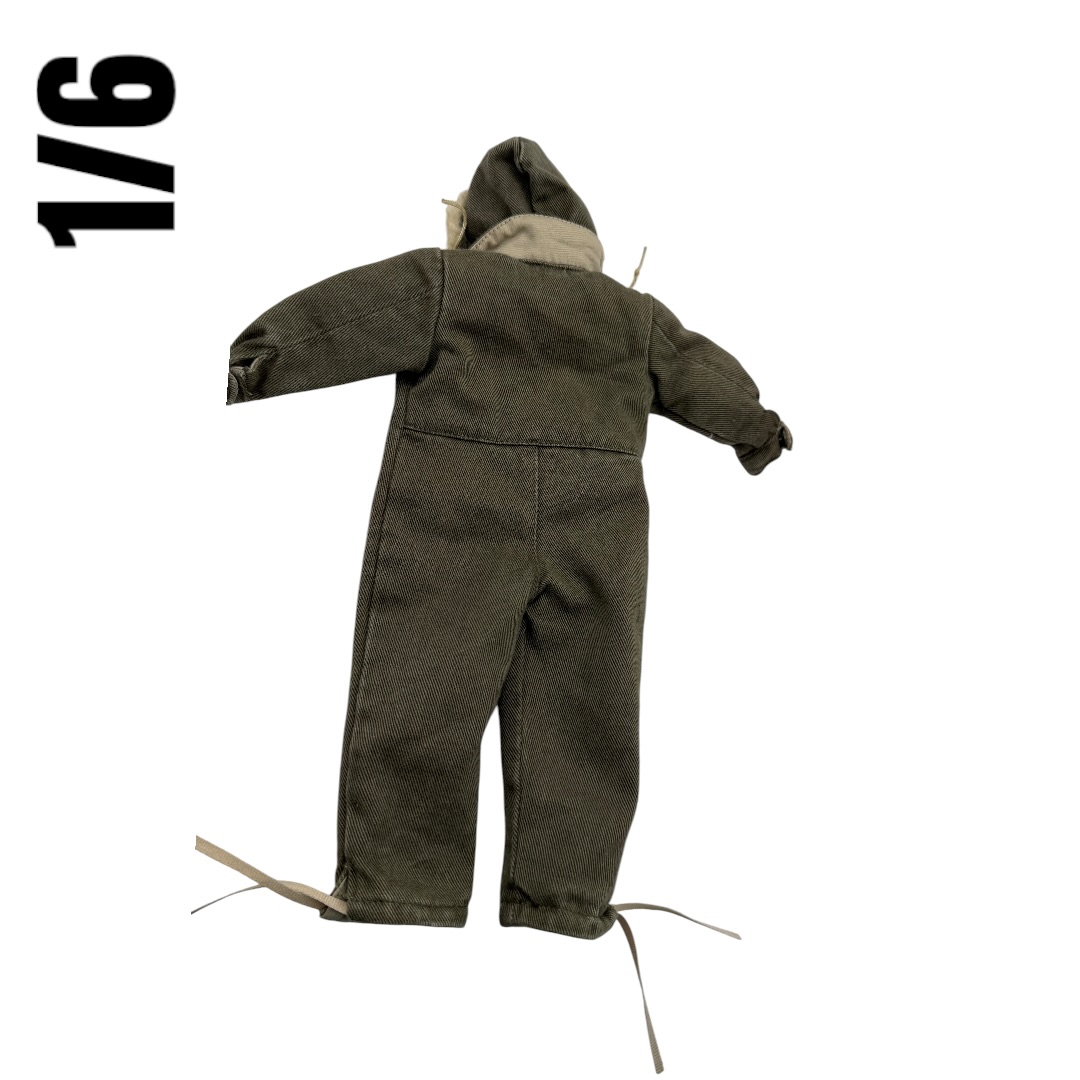  Artikelbild 2 des Artikels “Panzer Overall  Winter mit Fellmütze 1:6 “