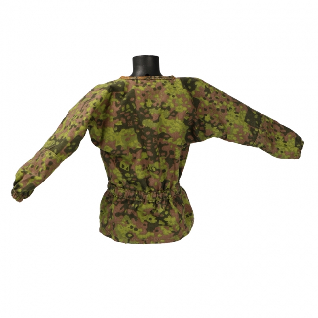  Product image 2 of the product “M42 Tarnjacke Reversible Overcoat (Oak Leaf) ”