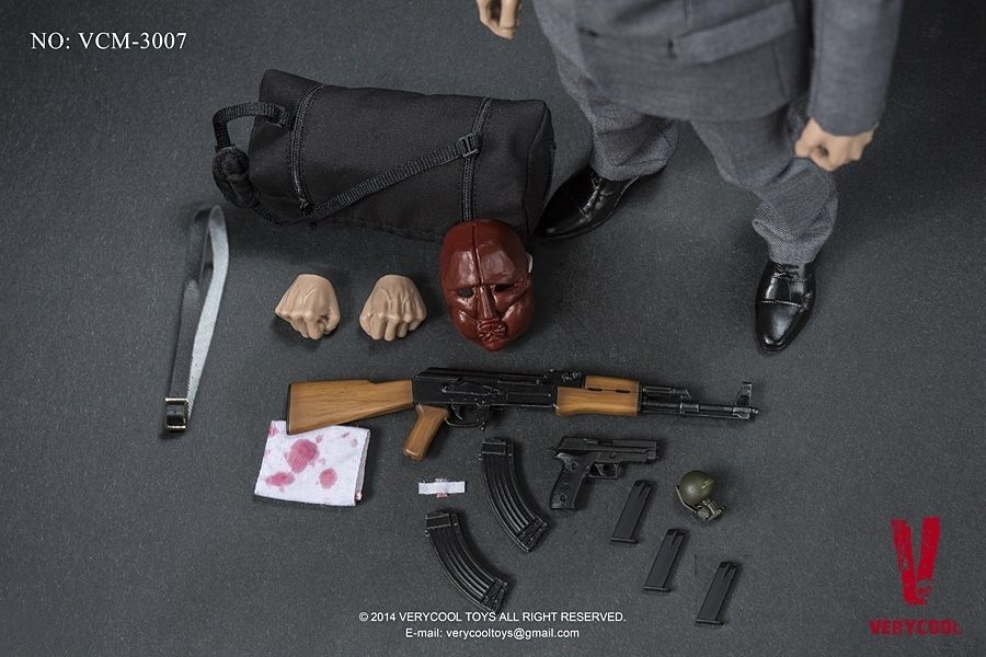  Artikelbild 2 des Artikels “Medicated Psychopath Adam 1:6 Figur “